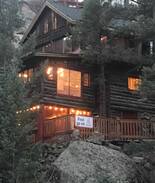Sphinx Park Cabin | The Hummingbird Hideaway