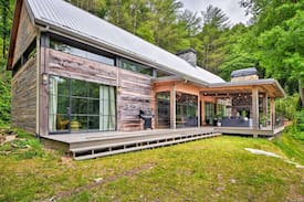Topton House | Luxurious Nantahala Lake House w/ Private Dock!