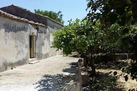 Testa dell'Acqua House | VILLA LIDIA, close to Noto and Siracusa.
