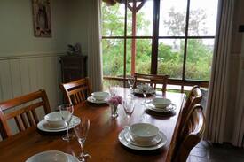 Beechworth Cabin | Beechworth Camellia Cottage