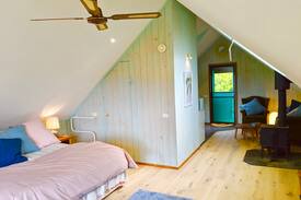 Apollo Bay Other | Alyeska Loft - Apollo Bay studio loft apartment