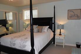 Astoria House | Home on the bay in Astoria