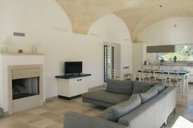 Ostuni Villa | Il Ramarro (The Green Lizard)