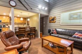 Mammoth Lakes Apartment | Mammoth Home-Away-From-Home