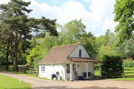 Abbess Roding House | Gamekeeper's Cottage, near Sissinghurst Castle