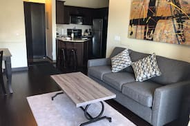 Canmore Apartment | Tanya's Mountain Getaway 2BR Sleeps 6 In Canmore