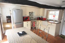Fowlmere Cabin | 1 Selby Cottage, Fowlmere - near Duxford IWM.