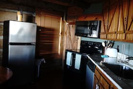 Mentone Cabin | Cupid's Past - 200 year old log cabin