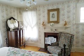 The Lanes House | The Sherman Room at Historic Sherman Guest Home