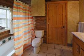 Bedford House | Wonderful log house "The Little Moose Ranch".