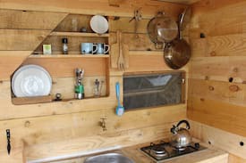 Antras Cabin | Remote log cabin French Pyrenees