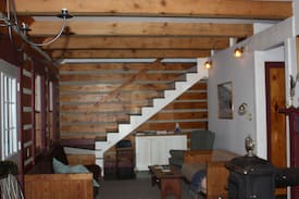 South Bristol House | Pirate Point: Rent weekly on a quiet cove