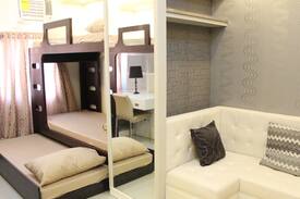 North Reclamation Area Apartment | Barkada Room 4 Near SM & Robinsons Galleria Cebu