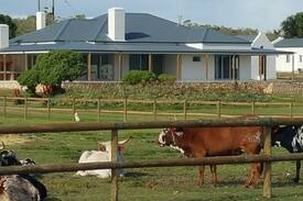 Cape Agulhas House | Inhoek Farm -Spacious Farm House : Arniston