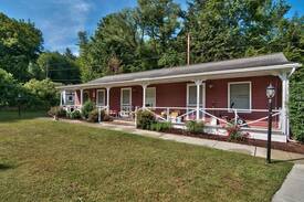 Honesdale Apartment | Willow Pond Resort- Room #1