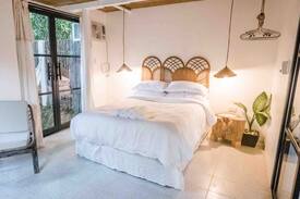 Olongapo House | Umi Nest in SBFZ: Clean, Pet Friendly, Netflix!