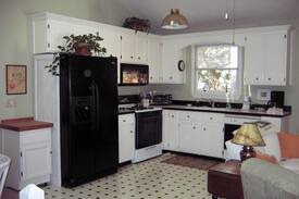 Aiken Cabin | Aiken Treasure-Wildwood Cottage