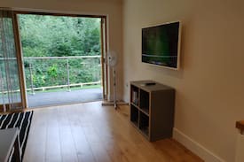 Canterbury Apartment | No1 Inspired House - Beautiful Riverside Apartment