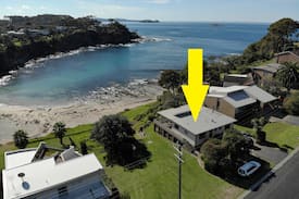 Malua Bay House | "Integrity" Absolute Beachfront, Untouched By Fire