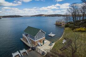 Hopatcong House | Lake Hopatcong Upscale Boathouse