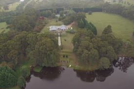 Bundanoon House | Bundanoon Lakehouse - Beautiful Farmhouse Retreat