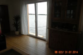 Emden Boat Rental | Hausboot "Sailors Home"