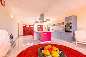 Gibbons Boggs House | Nne's Gardens - Ginger Lily - 2 bedroom house