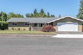 Stayton House | A Star Shines in Stayton (near Salem)