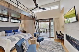 Spicewood House | The Reserve at Lake Travis Cabin #10