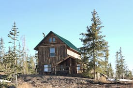 Monroe Cabin | Monroe Peak Retreat ~ Comfortable Mountain Cabin