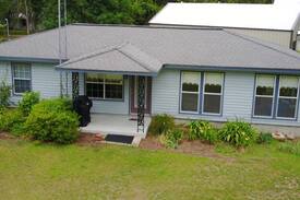 Donalsonville House | Paradise Cove on Lake Seminole (waterfront)