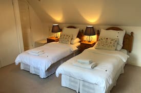 Sark Bed & Breakfast | Le Grand Dixcart B&B, beautiful old farmhouse