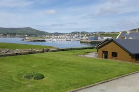 Dingle House | Emlagh cottage overlooking Dingle harbour and bay