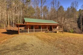 Ellijay Cabin | Sleepy Bear Hollow