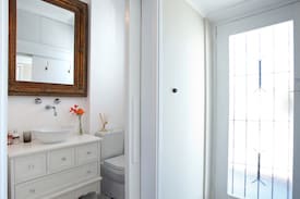Stellenbosch Central Apartment | Charming Westside Studio apartment.
