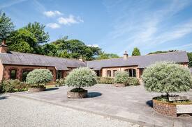 Skibbereen Cabin | Courtyard Cottage #5, Inish Beg Estate, Baltimore