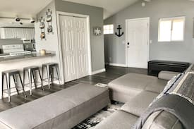 Lincoln City House | The Diamond By The Sea
