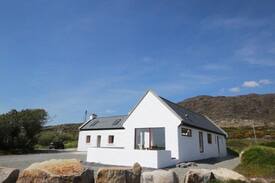 Roundstone House | The Top House, Roundstone