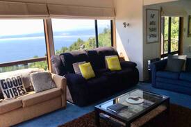 Pukawa House | Lake Taupo Water View Tongariro & Whakapapa Skiing