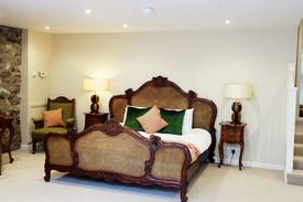 Inveraray Hotel | Brambles of Inveraray Garden Suite - Sleeps 4