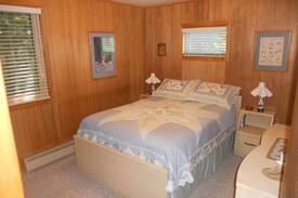 Newport Cabin | Charming Log Cabin on Sacheen Lake.