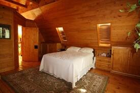 Mackenzie County Cabin | Rustic cosy cabin