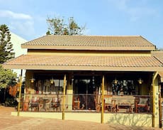 Moses Kotane Cabin | Shelley's Sleepover, Shumba self-catering unit.