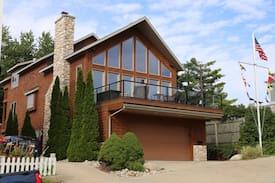 Grand Haven House | Grand Haven Downtown/Minutes 2 Beach "Harbor View"