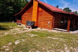 Pine Ridge Cabin | Silvermine at the Lake