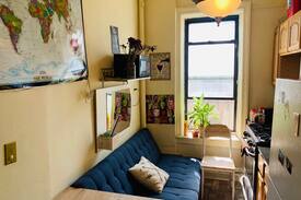 Queens Apartment | Astoria Spacious Room 20min from Midtown