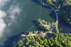 Cullowhee Cabin | Lazy Moss Cabin at Lake Glenville and pet friendly