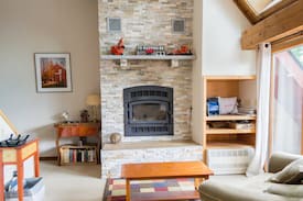 Waitsfield Apartment | Top Of The Valley Adventure Lodge
