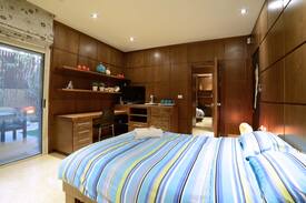 Eilat Apartment | La Villa Eilat Israel / Charles Aznavour Suite