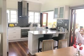 Stafford Heights House | Comfy, quiet room near the Prince Charles Hospital